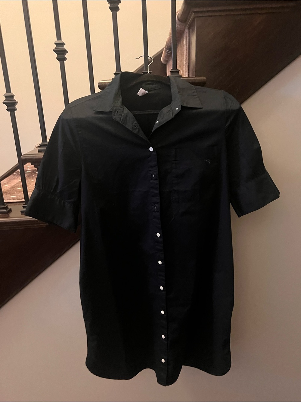 Old Navy Black Short-Sleeve Button-Down Womens Shirt